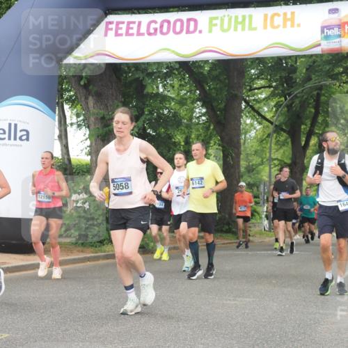 29.06.2025 - hella hamburg halbmarathon KatJ http://msf.ph/oto/8519934 29.06.2025 10:49:27 Zwischen KM18-KM19 1147, 2661, 3625, 5058, 5379, 6142 meine-sportfotos.de