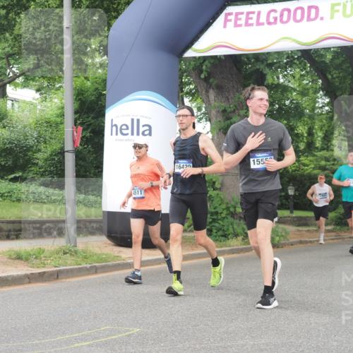 29.06.2025 - hella hamburg halbmarathon KatJ http://msf.ph/oto/8520107 29.06.2025 10:49:32 Zwischen KM18-KM19 1184, 2661, 4511, 5058, 6142, 7869 meine-sportfotos.de