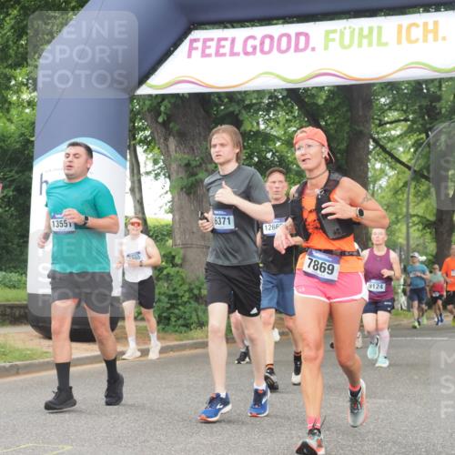 29.06.2025 - hella hamburg halbmarathon KatJ http://msf.ph/oto/8520212 29.06.2025 10:49:35 Zwischen KM18-KM19 1184, 1940, 2661, 4511, 7869 meine-sportfotos.de