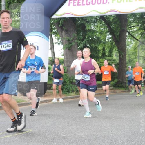 29.06.2025 - hella hamburg halbmarathon KatJ http://msf.ph/oto/8520277 29.06.2025 10:49:37 Zwischen KM18-KM19 1114, 1940, 4511, 4859, 7869 meine-sportfotos.de