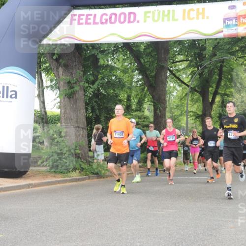 29.06.2025 - hella hamburg halbmarathon KatJ http://msf.ph/oto/8520344 29.06.2025 10:49:39 Zwischen KM18-KM19 1114, 1940, 4859, 7869 meine-sportfotos.de