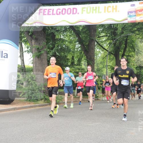29.06.2025 - hella hamburg halbmarathon KatJ http://msf.ph/oto/8520383 29.06.2025 10:49:40 Zwischen KM18-KM19 1114, 1940, 4859, 6311, 7869 meine-sportfotos.de
