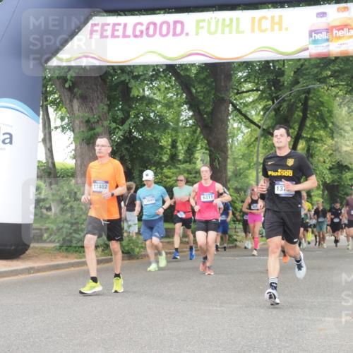 29.06.2025 - hella hamburg halbmarathon KatJ http://msf.ph/oto/8520399 29.06.2025 10:49:40 Zwischen KM18-KM19 1114, 1940, 4859, 6311, 7869 meine-sportfotos.de