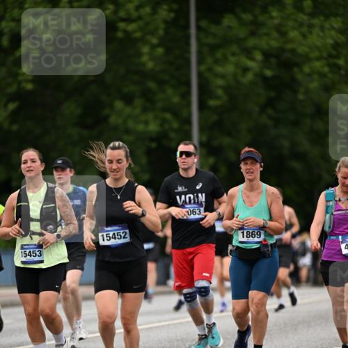29.06.2025 - hella hamburg halbmarathon Dr. Thomas Lammeyer http://msf.ph/oto/8520508 29.06.2025 10:33:46 Kennedybrücke 1518, 1694, 1869, 2699, 3311, 3613, 4362, 4395, 4700, 4982, 5063, 5249, 5250, 5322, 7449, 8388, 8560, 10068, 10162, 11376 meine-sportfotos.de