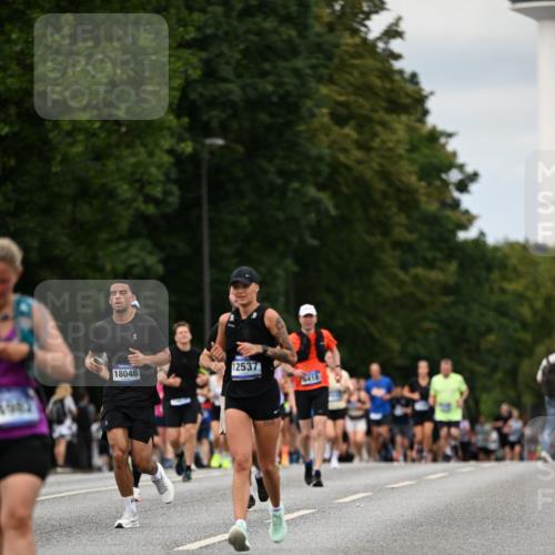 29.06.2025 - hella hamburg halbmarathon Dr. Thomas Lammeyer http://msf.ph/oto/8520590 29.06.2025 10:33:49 Kennedybrücke 1192, 1694, 1869, 2699, 3311, 3613, 4580, 4700, 4982, 5063, 5249, 5250, 5322, 6418, 7449, 8388, 8560, 10068, 10162, 11376 meine-sportfotos.de