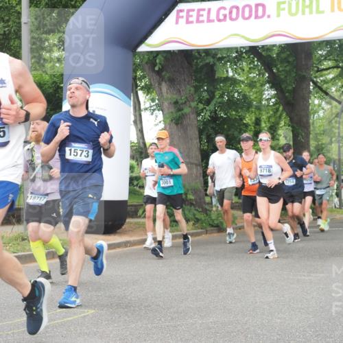 29.06.2025 - hella hamburg halbmarathon KatJ http://msf.ph/oto/8520884 29.06.2025 10:49:52 Zwischen KM18-KM19 1126, 1254, 1334, 1573, 1722, 1724, 1881, 3001, 4370, 4665, 5734 meine-sportfotos.de