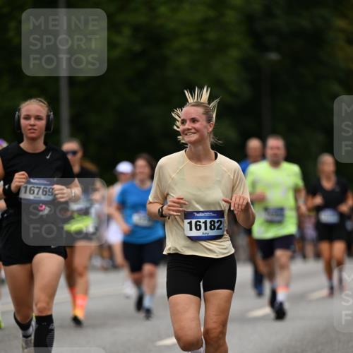 29.06.2025 - hella hamburg halbmarathon Dr. Thomas Lammeyer http://msf.ph/oto/8520930 29.06.2025 10:34:05 Kennedybrücke 1063, 1192, 1230, 1661, 1869, 2901, 3573, 3613, 4575, 4580, 4982, 5322, 6418, 6598, 7449, 8048, 10162, 10641, 10880 meine-sportfotos.de