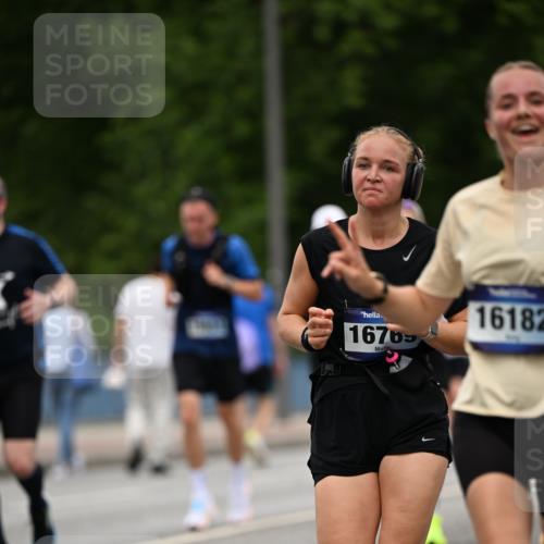 29.06.2025 - hella hamburg halbmarathon Dr. Thomas Lammeyer http://msf.ph/oto/8520988 29.06.2025 10:34:07 Kennedybrücke 1063, 1192, 1230, 1661, 2901, 3573, 3613, 4575, 4580, 4982, 5322, 6418, 6598, 7449, 8048, 10162, 10641, 10880 meine-sportfotos.de