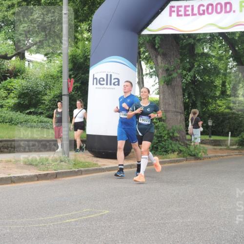 29.06.2025 - hella hamburg halbmarathon KatJ http://msf.ph/oto/8521184 29.06.2025 10:50:02 Zwischen KM18-KM19 1427, 1464, 2683, 3921, 4538, 5384 meine-sportfotos.de