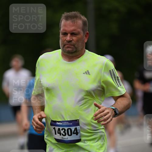 29.06.2025 - hella hamburg halbmarathon Dr. Thomas Lammeyer http://msf.ph/oto/8521190 29.06.2025 10:34:12 Kennedybrücke 1063, 1192, 1230, 1661, 2901, 3524, 3573, 3613, 4198, 4575, 4580, 4819, 6418, 6598, 7449, 8048, 10641, 10880 meine-sportfotos.de