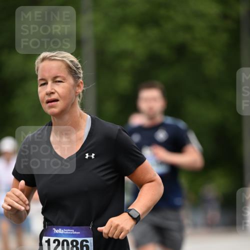 29.06.2025 - hella hamburg halbmarathon Dr. Thomas Lammeyer http://msf.ph/oto/8521280 29.06.2025 10:34:16 Kennedybrücke 1063, 1192, 1230, 1661, 2901, 3524, 3573, 4198, 4575, 4580, 4819, 6418, 6598, 6626, 7449, 8048, 10322, 10641, 10880 meine-sportfotos.de