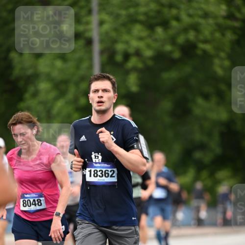 29.06.2025 - hella hamburg halbmarathon Dr. Thomas Lammeyer http://msf.ph/oto/8521289 29.06.2025 10:34:16 Kennedybrücke 1063, 1192, 1230, 1661, 2901, 3524, 3573, 4198, 4575, 4580, 4819, 6418, 6598, 6626, 7449, 8048, 10322, 10641, 10880 meine-sportfotos.de