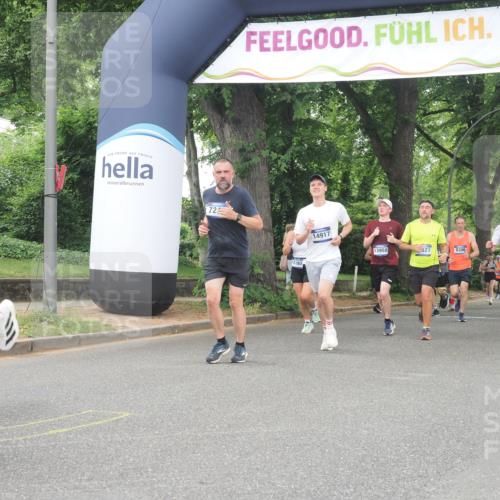 29.06.2025 - hella hamburg halbmarathon KatJ http://msf.ph/oto/8521337 29.06.2025 10:50:06 Zwischen KM18-KM19 1427, 7243 meine-sportfotos.de