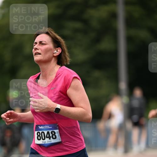 29.06.2025 - hella hamburg halbmarathon Dr. Thomas Lammeyer http://msf.ph/oto/8521395 29.06.2025 10:34:19 Kennedybrücke 1063, 1230, 1661, 2901, 3524, 3573, 4198, 4575, 4580, 4819, 6418, 6598, 6626, 8048, 10322, 10641, 10880 meine-sportfotos.de