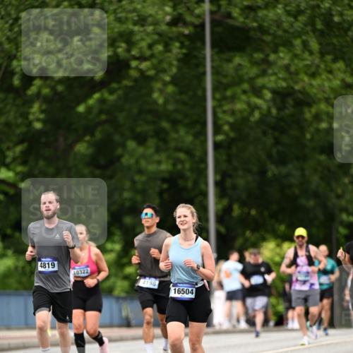 29.06.2025 - hella hamburg halbmarathon Dr. Thomas Lammeyer http://msf.ph/oto/8521444 29.06.2025 10:34:22 Kennedybrücke 1063, 1230, 1661, 2901, 3524, 3573, 4198, 4575, 4819, 6598, 6626, 8048, 10322, 10880 meine-sportfotos.de