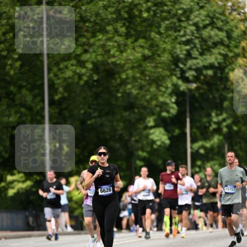 29.06.2025 - hella hamburg halbmarathon Dr. Thomas Lammeyer http://msf.ph/oto/8521511 29.06.2025 10:34:23 Kennedybrücke 1063, 1230, 1661, 2302, 2901, 3524, 3573, 4198, 4575, 4819, 6598, 6626, 8048, 10322, 10880 meine-sportfotos.de