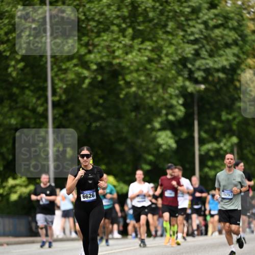 29.06.2025 - hella hamburg halbmarathon Dr. Thomas Lammeyer http://msf.ph/oto/8521547 29.06.2025 10:34:24 Kennedybrücke 1063, 1230, 1661, 2302, 2901, 3524, 3573, 4198, 4575, 4819, 6626, 7517, 8048, 10322, 10880 meine-sportfotos.de