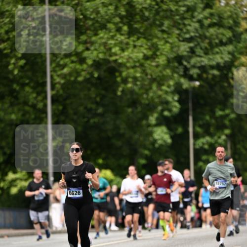 29.06.2025 - hella hamburg halbmarathon Dr. Thomas Lammeyer http://msf.ph/oto/8521562 29.06.2025 10:34:24 Kennedybrücke 1063, 1230, 1661, 2302, 2901, 3524, 3573, 4198, 4575, 4819, 6626, 7517, 8048, 10322, 10880 meine-sportfotos.de