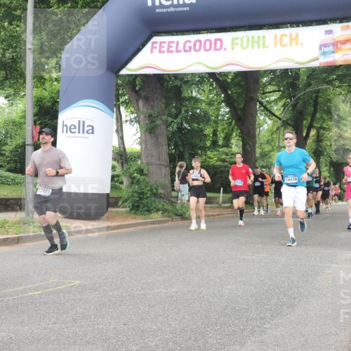 29.06.2025 - hella hamburg halbmarathon KatJ http://msf.ph/oto/8521613 29.06.2025 10:50:12 Zwischen KM18-KM19 2685, 4328 meine-sportfotos.de