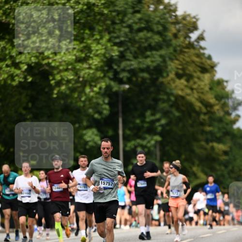 29.06.2025 - hella hamburg halbmarathon Dr. Thomas Lammeyer http://msf.ph/oto/8521632 29.06.2025 10:34:27 Kennedybrücke 1063, 2302, 3524, 3573, 4198, 4575, 4819, 6626, 7517, 8048, 9095, 10322, 10880, 10996 meine-sportfotos.de