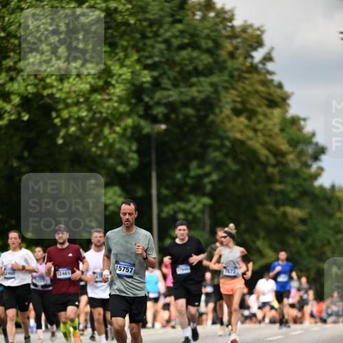 29.06.2025 - hella hamburg halbmarathon Dr. Thomas Lammeyer http://msf.ph/oto/8521643 29.06.2025 10:34:27 Kennedybrücke 1063, 2302, 3524, 3573, 4198, 4575, 4819, 6626, 7517, 8048, 9095, 10322, 10880, 10996 meine-sportfotos.de