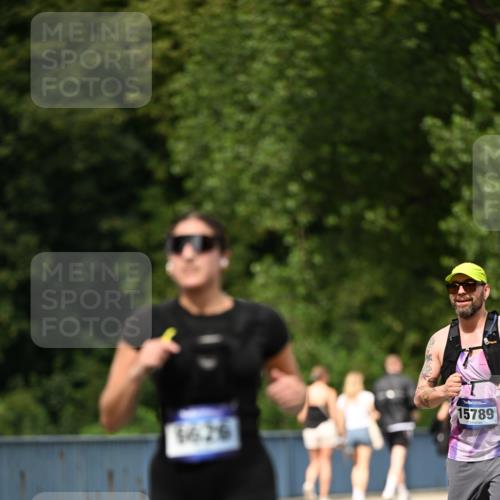 29.06.2025 - hella hamburg halbmarathon Dr. Thomas Lammeyer http://msf.ph/oto/8521723 29.06.2025 10:34:30 Kennedybrücke 1063, 2302, 3524, 3573, 4198, 4819, 6556, 6626, 7517, 8048, 9095, 9830, 10322, 10996 meine-sportfotos.de
