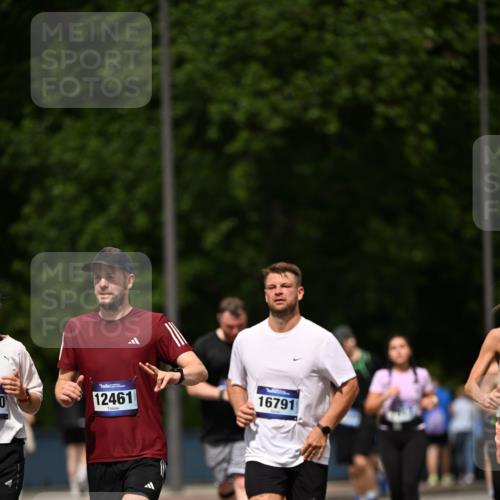 29.06.2025 - hella hamburg halbmarathon Dr. Thomas Lammeyer http://msf.ph/oto/8521788 29.06.2025 10:34:33 Kennedybrücke 2302, 3524, 3573, 4198, 4819, 6556, 6626, 7517, 9095, 9830, 10322, 10996 meine-sportfotos.de