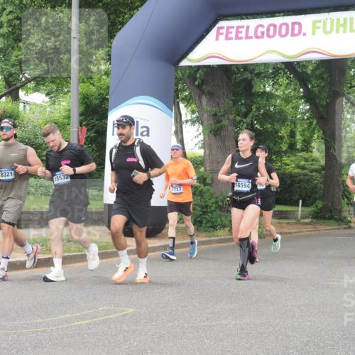 29.06.2025 - hella hamburg halbmarathon KatJ http://msf.ph/oto/8521831 29.06.2025 10:50:18 Zwischen KM18-KM19 2424, 2685, 7290, 7453, 7717 meine-sportfotos.de