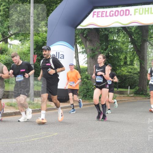 29.06.2025 - hella hamburg halbmarathon KatJ http://msf.ph/oto/8521836 29.06.2025 10:50:18 Zwischen KM18-KM19 2424, 2685, 7290, 7453, 7717 meine-sportfotos.de