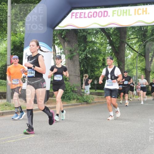 29.06.2025 - hella hamburg halbmarathon KatJ http://msf.ph/oto/8521863 29.06.2025 10:50:19 Zwischen KM18-KM19 2424, 2685, 7290, 7453, 7717 meine-sportfotos.de