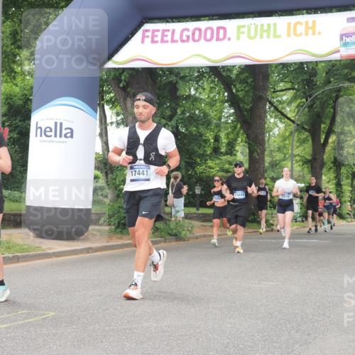 29.06.2025 - hella hamburg halbmarathon KatJ http://msf.ph/oto/8521892 29.06.2025 10:50:20 Zwischen KM18-KM19 2424, 2685, 7290, 7453, 7717 meine-sportfotos.de
