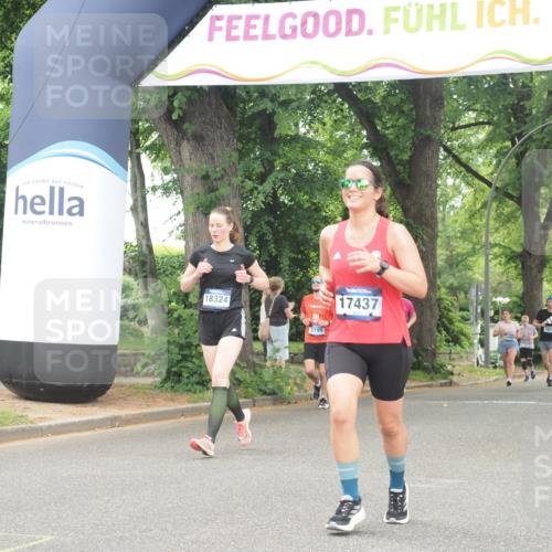 29.06.2025 - hella hamburg halbmarathon KatJ http://msf.ph/oto/8522088 29.06.2025 10:50:29 Zwischen KM18-KM19 1316, 3919 meine-sportfotos.de