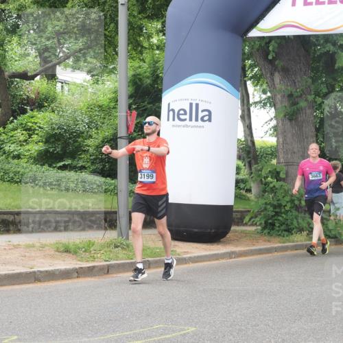 29.06.2025 - hella hamburg halbmarathon KatJ http://msf.ph/oto/8522107 29.06.2025 10:50:32 Zwischen KM18-KM19 1316, 3199 meine-sportfotos.de