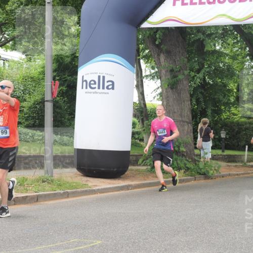 29.06.2025 - hella hamburg halbmarathon KatJ http://msf.ph/oto/8522117 29.06.2025 10:50:33 Zwischen KM18-KM19 1316, 3199 meine-sportfotos.de