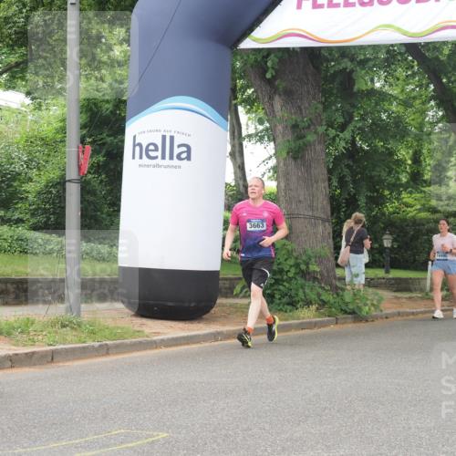 29.06.2025 - hella hamburg halbmarathon KatJ http://msf.ph/oto/8522130 29.06.2025 10:50:33 Zwischen KM18-KM19 1316, 3199 meine-sportfotos.de