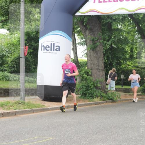 29.06.2025 - hella hamburg halbmarathon KatJ http://msf.ph/oto/8522154 29.06.2025 10:50:33 Zwischen KM18-KM19 1316, 3199 meine-sportfotos.de