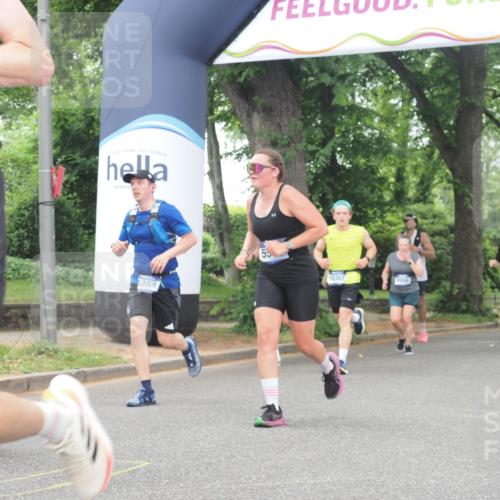 29.06.2025 - hella hamburg halbmarathon KatJ http://msf.ph/oto/8522329 29.06.2025 10:50:40 Zwischen KM18-KM19 2810, 3199, 3663, 4389, 5511, 8423 meine-sportfotos.de