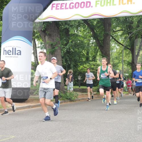 29.06.2025 - hella hamburg halbmarathon KatJ http://msf.ph/oto/8522557 29.06.2025 10:50:50 Zwischen KM18-KM19 1531, 4945, 6966 meine-sportfotos.de
