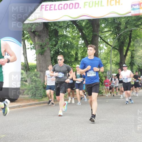 29.06.2025 - hella hamburg halbmarathon KatJ http://msf.ph/oto/8522643 29.06.2025 10:50:52 Zwischen KM18-KM19 1531, 4945, 6966 meine-sportfotos.de