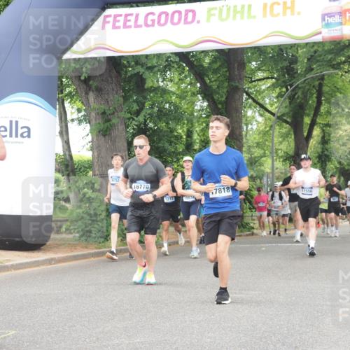 29.06.2025 - hella hamburg halbmarathon KatJ http://msf.ph/oto/8522648 29.06.2025 10:50:52 Zwischen KM18-KM19 1531, 4945, 6966 meine-sportfotos.de