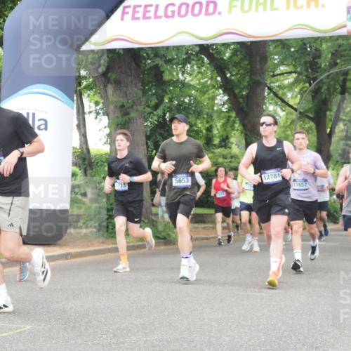 29.06.2025 - hella hamburg halbmarathon KatJ http://msf.ph/oto/8522777 29.06.2025 10:50:57 Zwischen KM18-KM19 1212, 1531, 1733, 2463, 5653 meine-sportfotos.de