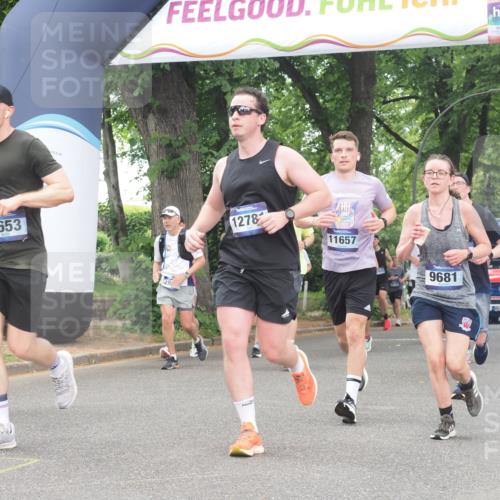 29.06.2025 - hella hamburg halbmarathon KatJ http://msf.ph/oto/8522831 29.06.2025 10:50:58 Zwischen KM18-KM19 1212, 1733, 1851, 2463, 4985, 5653, 7333 meine-sportfotos.de