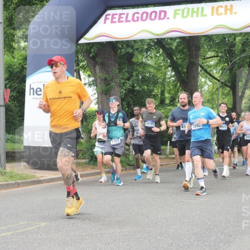 29.06.2025 - hella hamburg halbmarathon KatJ http://msf.ph/oto/8523341 29.06.2025 10:51:23 Zwischen KM18-KM19 1194, 1702, 1992, 2979, 4542, 7081, 8520, 8561 meine-sportfotos.de