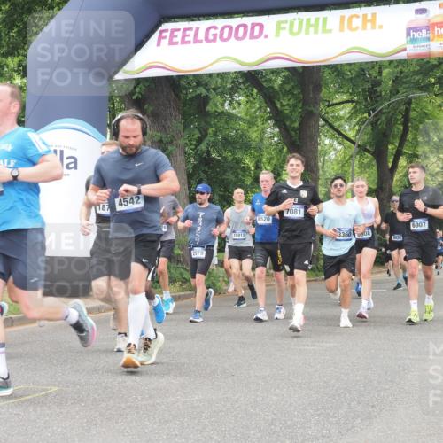 29.06.2025 - hella hamburg halbmarathon KatJ http://msf.ph/oto/8523380 29.06.2025 10:51:25 Zwischen KM18-KM19 1194, 1702, 1992, 2298, 2782, 2979, 4542, 6585, 6907, 6908, 7081, 8520, 8561 meine-sportfotos.de