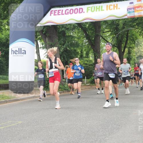 29.06.2025 - hella hamburg halbmarathon KatJ http://msf.ph/oto/8523601 29.06.2025 10:51:33 Zwischen KM18-KM19 1863, 2298, 2782, 3039, 5396, 6585, 7042 meine-sportfotos.de