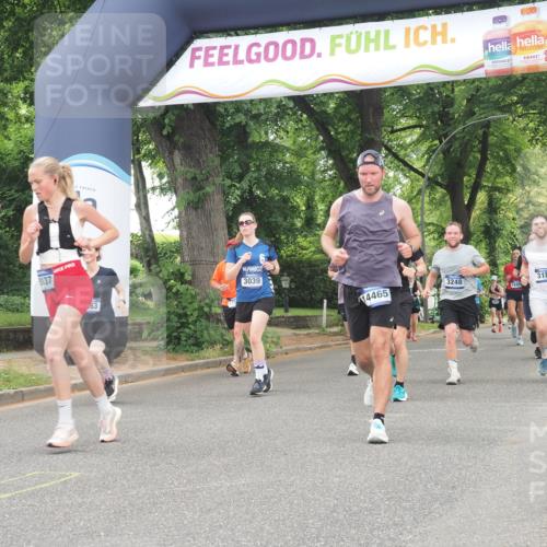 29.06.2025 - hella hamburg halbmarathon KatJ http://msf.ph/oto/8523629 29.06.2025 10:51:34 Zwischen KM18-KM19 1863, 3039, 3182, 3248, 5396, 7042 meine-sportfotos.de