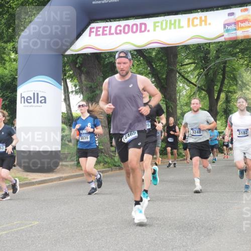 29.06.2025 - hella hamburg halbmarathon KatJ http://msf.ph/oto/8523644 29.06.2025 10:51:34 Zwischen KM18-KM19 1863, 3039, 3182, 3248, 5396, 7042 meine-sportfotos.de