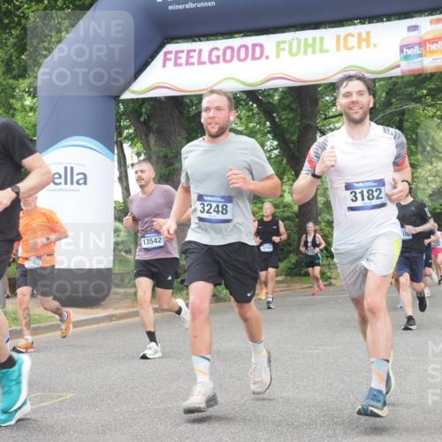 29.06.2025 - hella hamburg halbmarathon KatJ http://msf.ph/oto/8523701 29.06.2025 10:51:36 Zwischen KM18-KM19 1863, 3039, 3182, 3248, 5396, 6100, 7042 meine-sportfotos.de