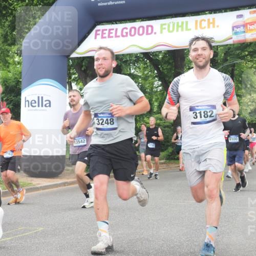 29.06.2025 - hella hamburg halbmarathon KatJ http://msf.ph/oto/8523706 29.06.2025 10:51:36 Zwischen KM18-KM19 1863, 3039, 3182, 3248, 5396, 6100, 7042 meine-sportfotos.de