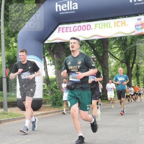 29.06.2025 - hella hamburg halbmarathon KatJ http://msf.ph/oto/8524137 29.06.2025 10:51:47 Zwischen KM18-KM19 1842, 6714 meine-sportfotos.de